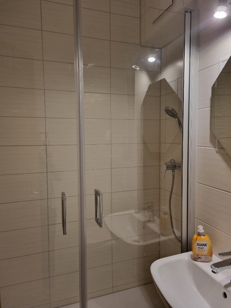 Detailansicht des Badezimmers der Gästewohnung Am Kanal 27